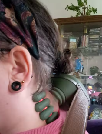 Masajeador de cuello, hombro y piernas portatil de mano